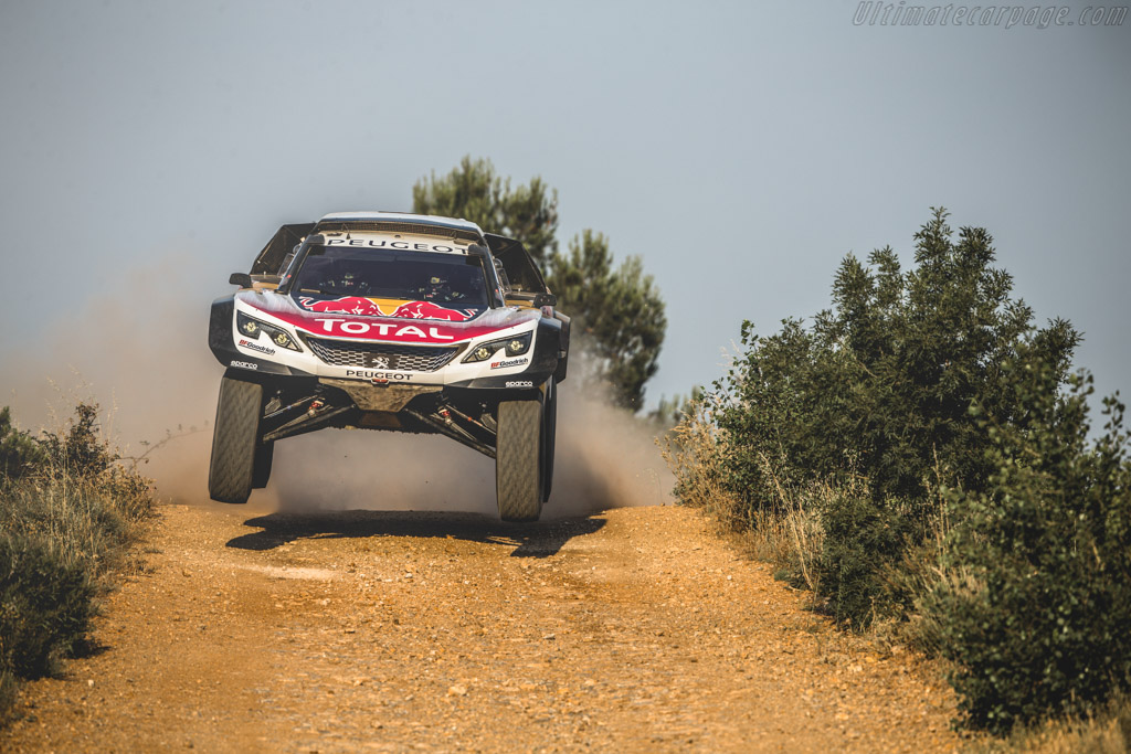 Peugeot 3008 DKR Maxi