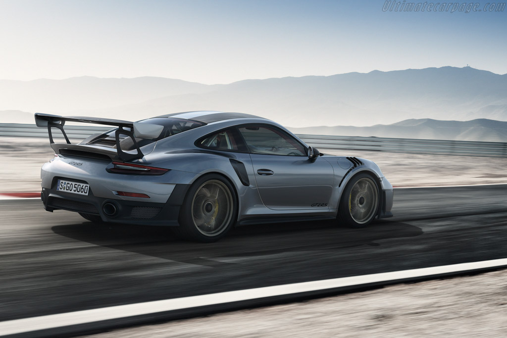 Porsche 911 GT2 RS