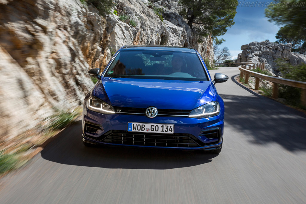 Volkswagen Golf R