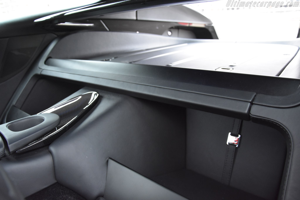 Aston Martin Vanquish Zagato Shooting Brake