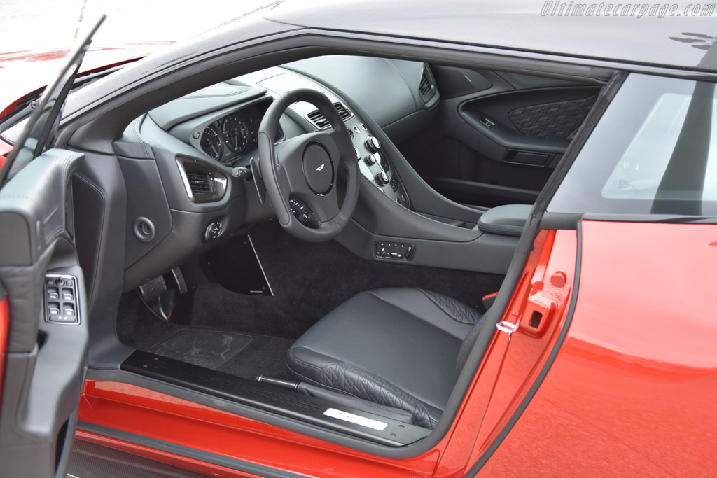 Aston Martin Vanquish Zagato Shooting Brake