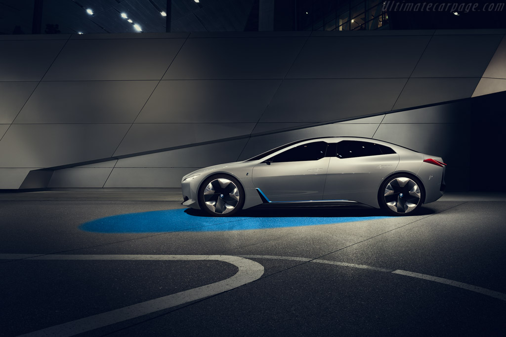 BMW i Vision Dynamics