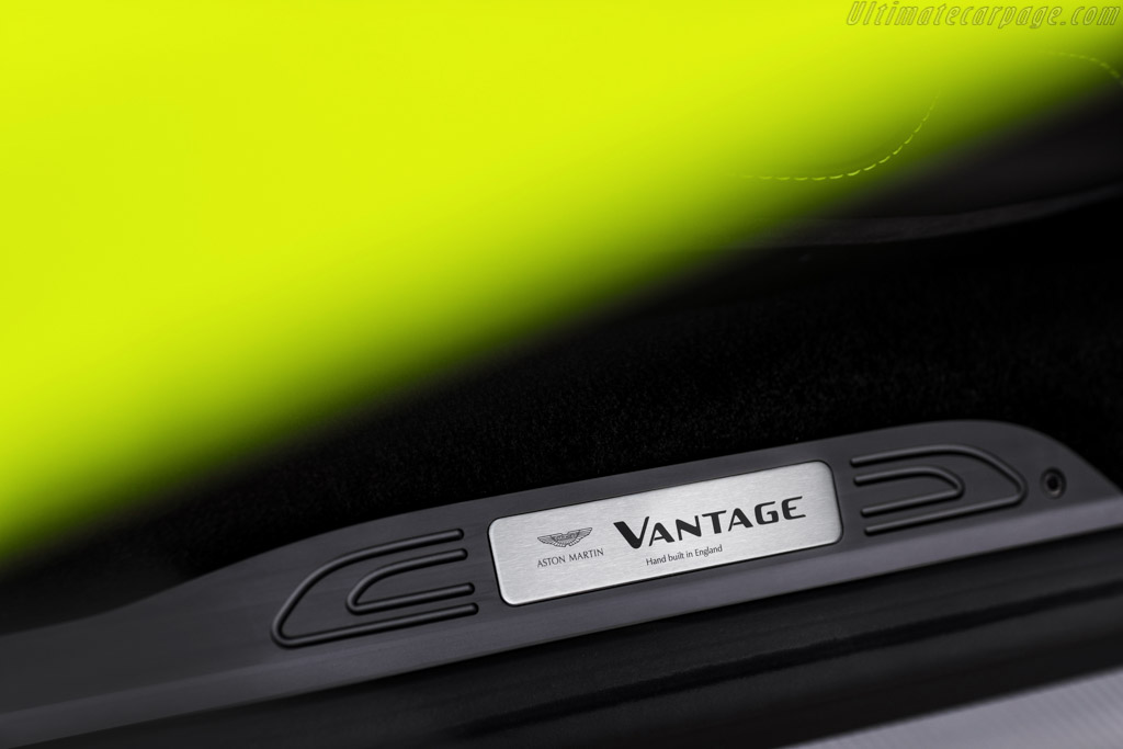 Aston Martin Vantage