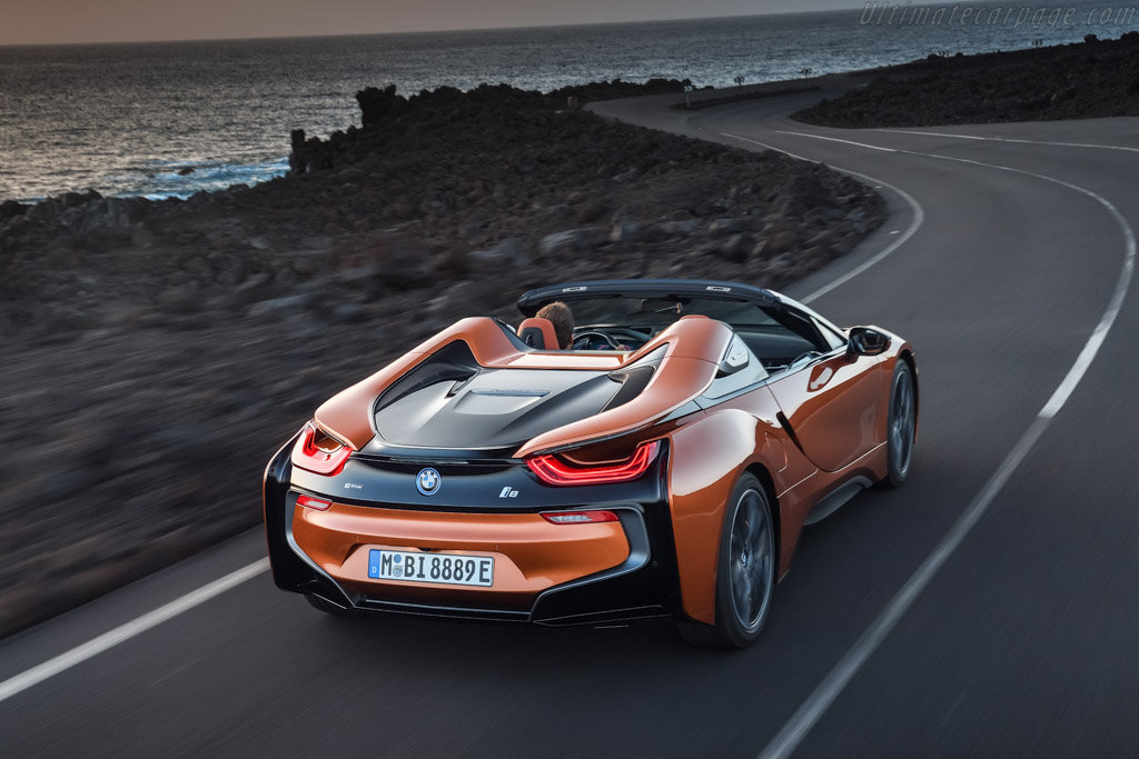 BMW i8 Roadster