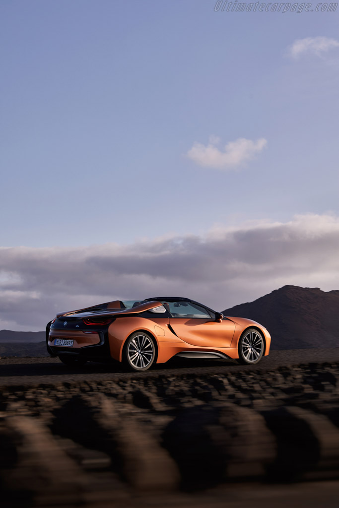 BMW i8 Roadster