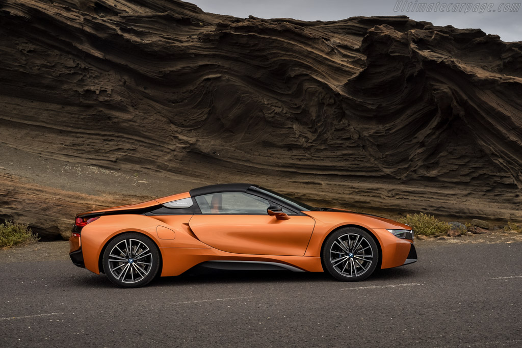 BMW i8 Roadster