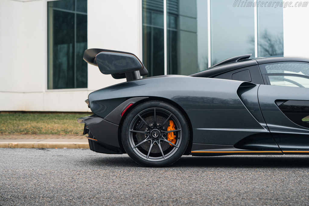 McLaren Senna
