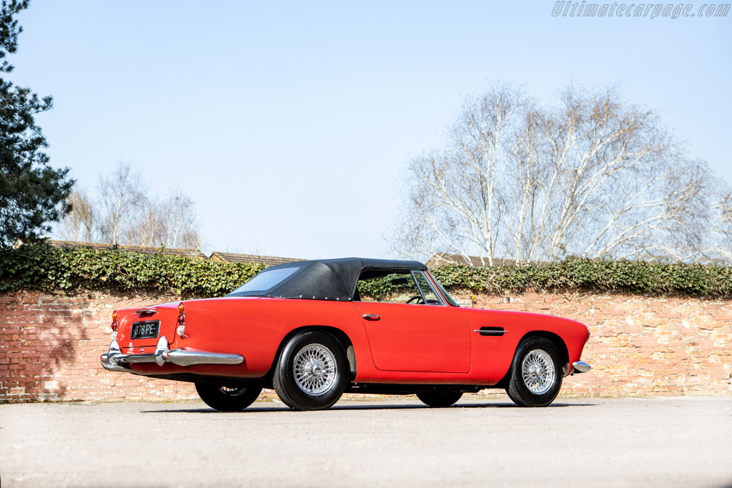 Aston Martin DB4 Convertible