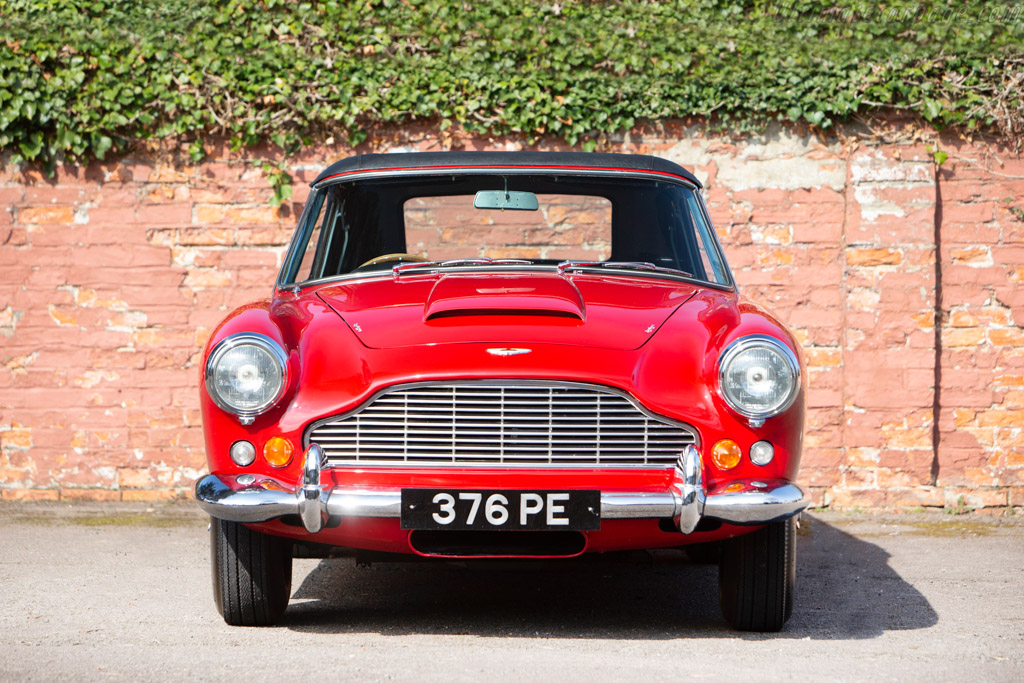 Aston Martin DB4 Convertible