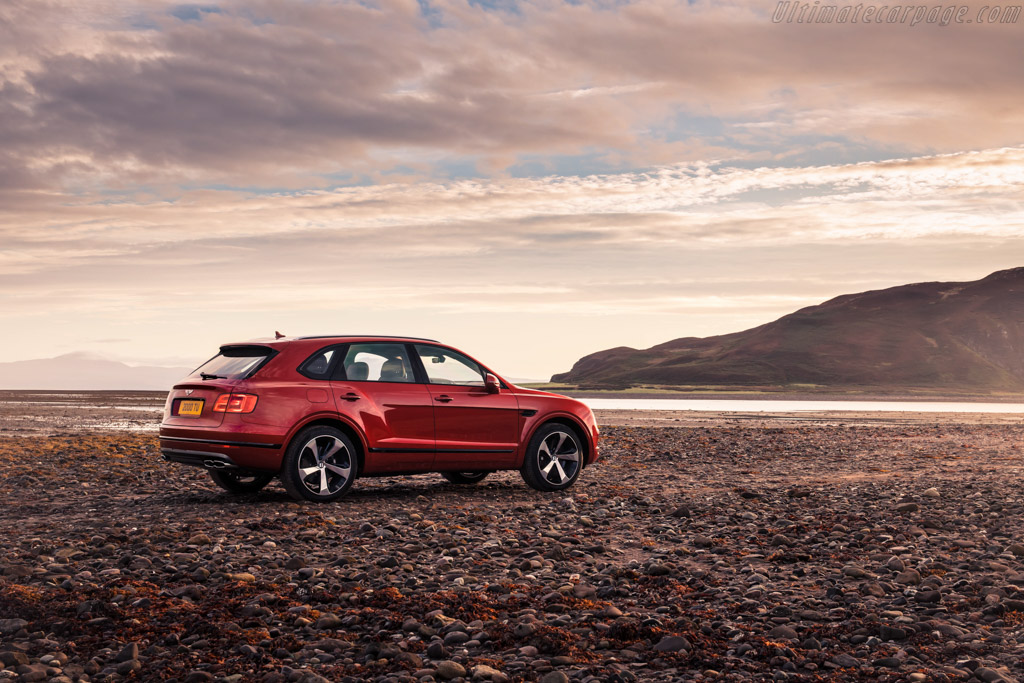 Bentley Bentayga V8