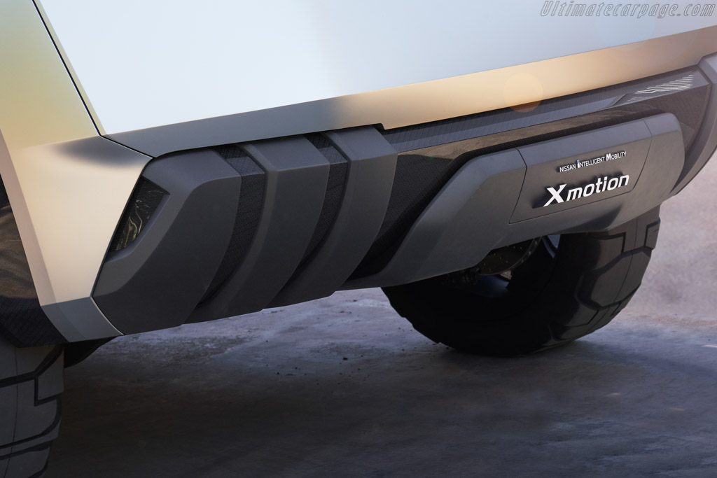 Nissan Xmotion Concept