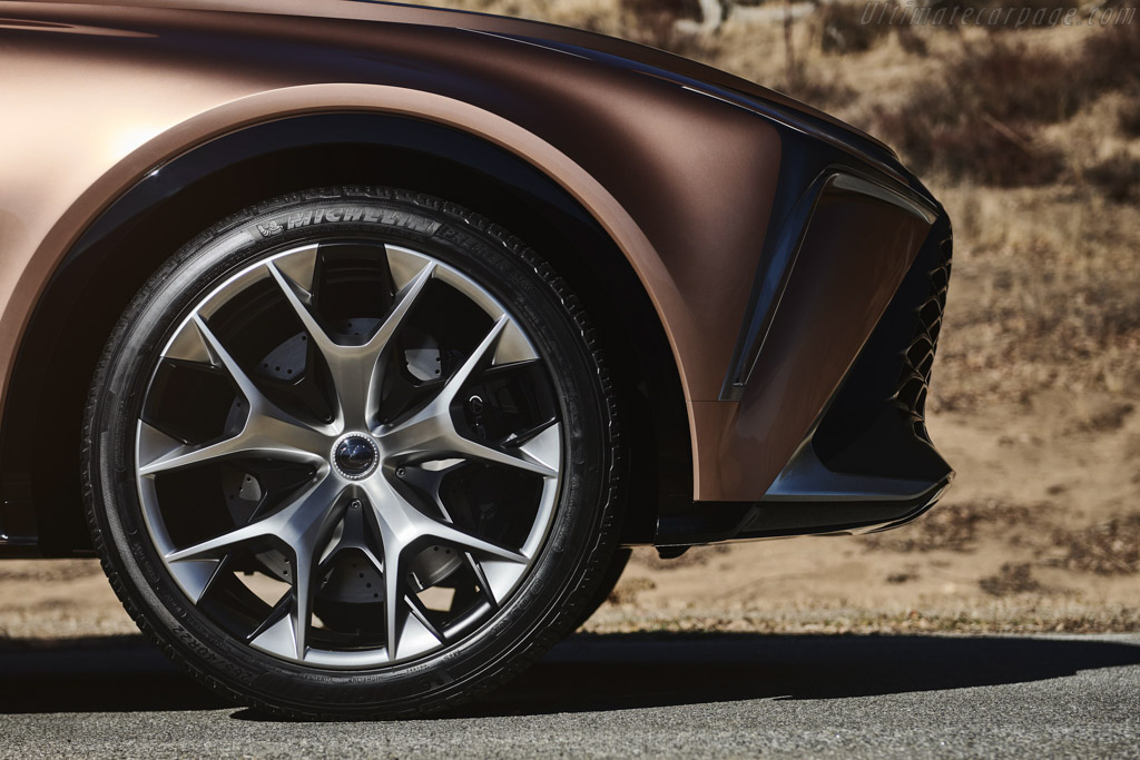 Lexus LF-1 Limitless Concept