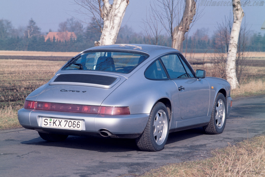 Porsche 911 Carrera 4 Coupe