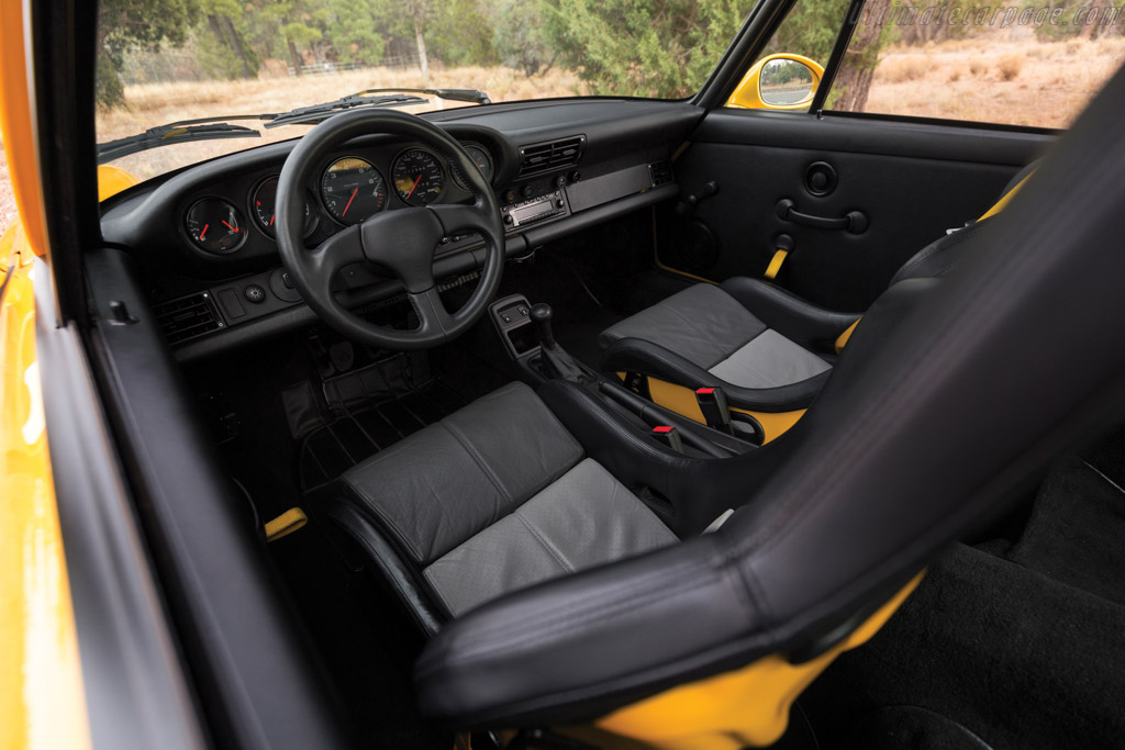 Porsche 911 Carrera RS 3.8