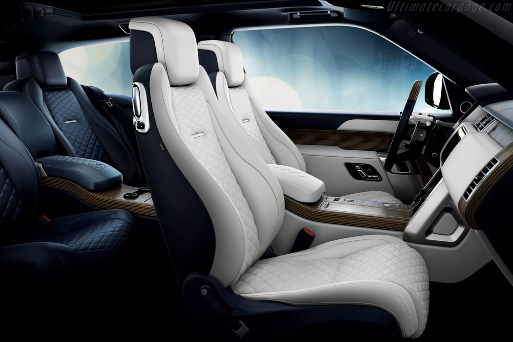 Land Rover Range Rover SV Coupe
