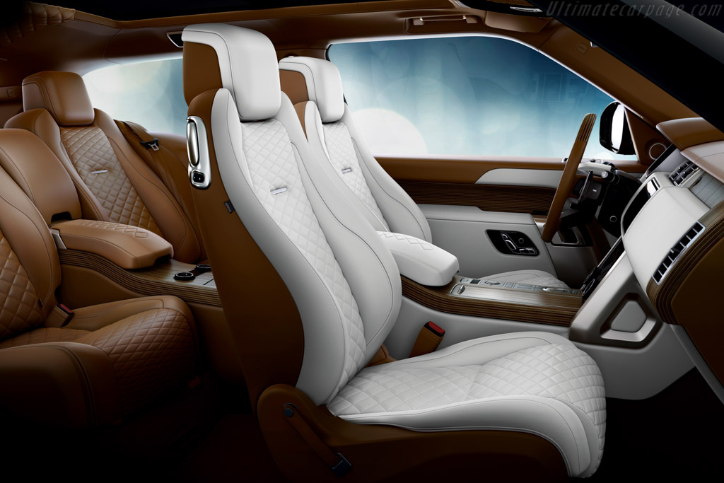 Land Rover Range Rover SV Coupe
