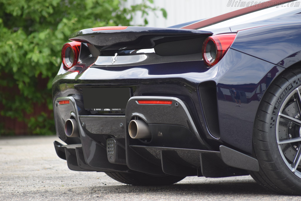 Ferrari 488 Pista