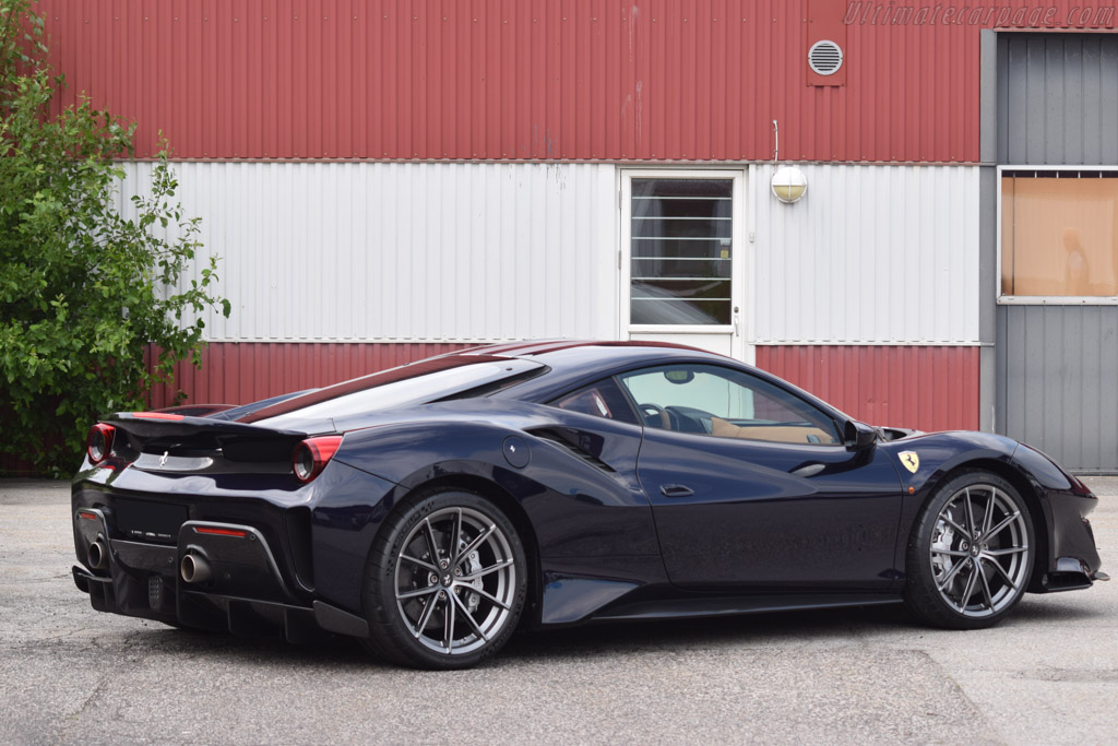 Ferrari 488 Pista