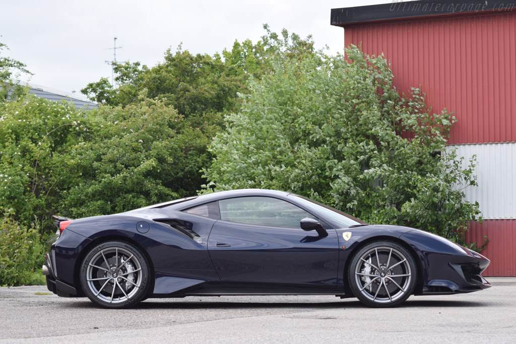 Ferrari 488 Pista