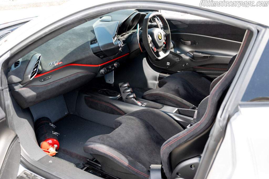 Ferrari 488 Pista