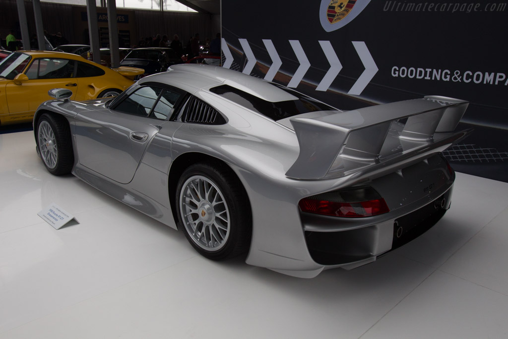 Porsche 911 GT1 Strassenversion - Chassis: WP0ZZZ99ZWS396005  - 2017 Scottsdale Auctions