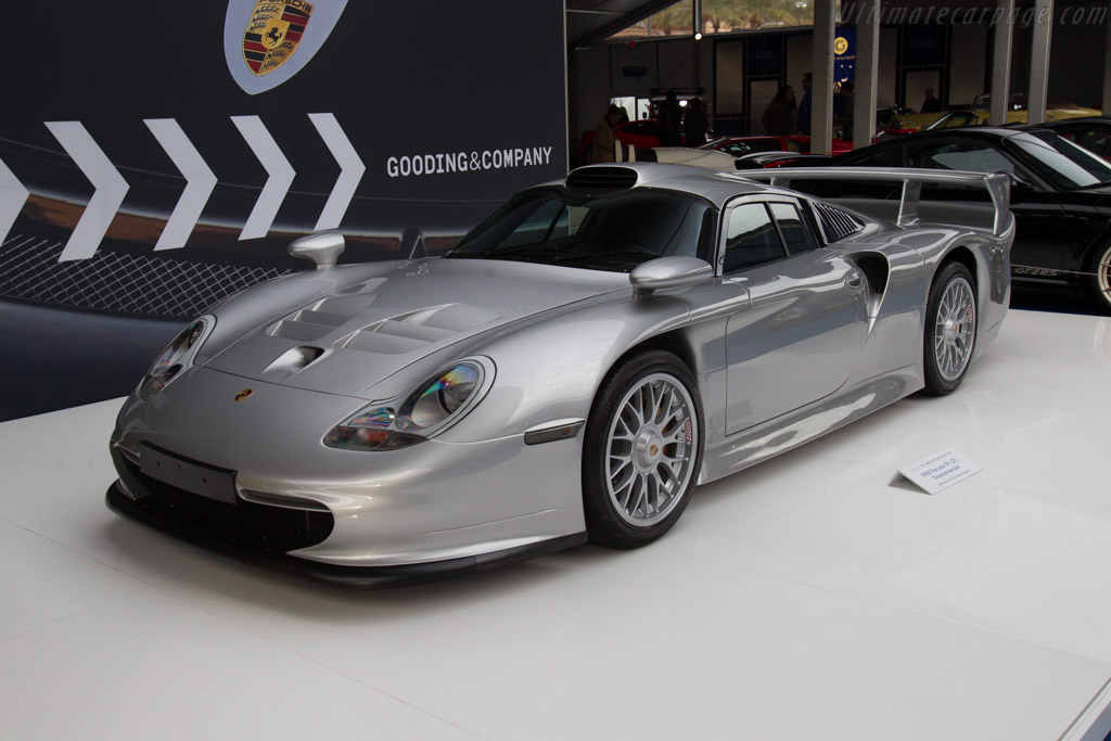 Porsche 911 GT1 Strassenversion - Chassis: WP0ZZZ99ZWS396005  - 2017 Scottsdale Auctions