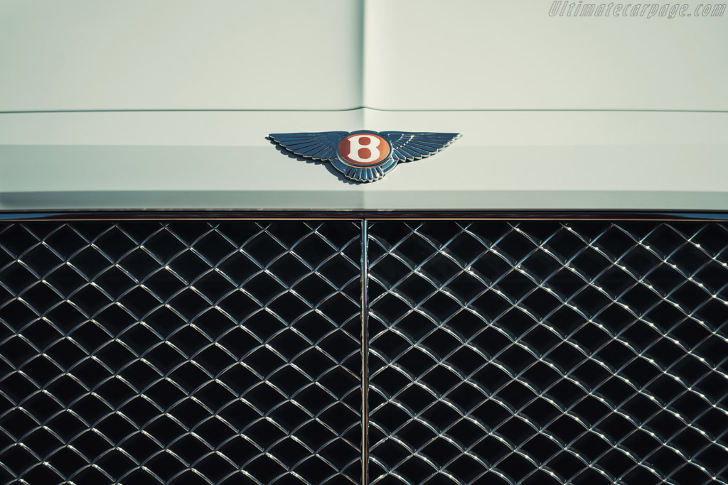 Bentley Bentayga Hybrid