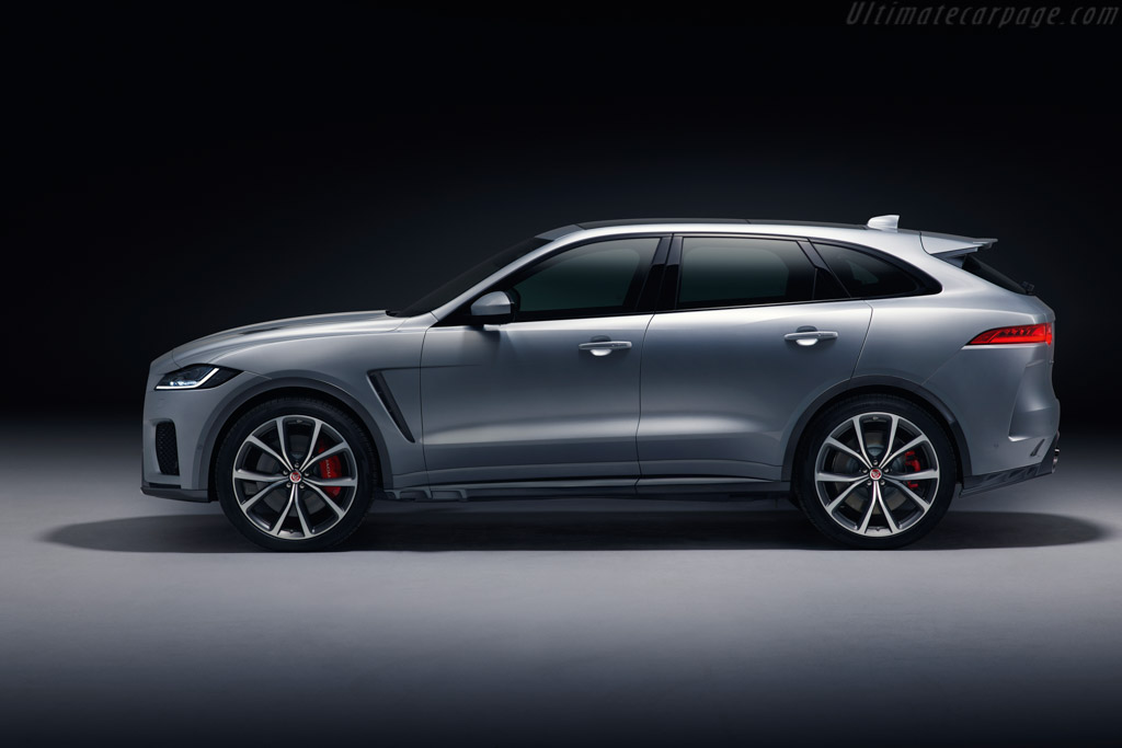 Jaguar F-Pace SVR