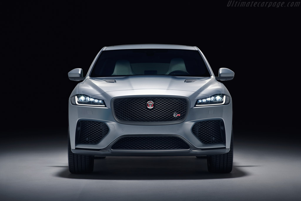 Jaguar F-Pace SVR
