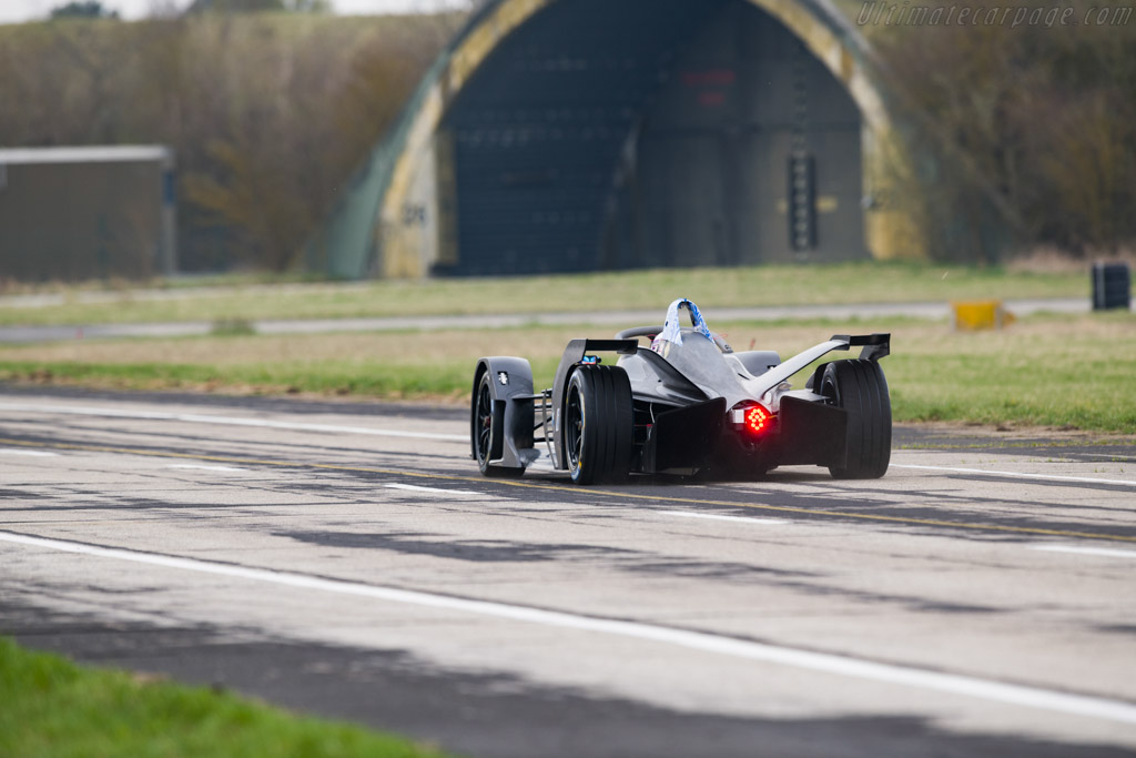 BMW iFE.18