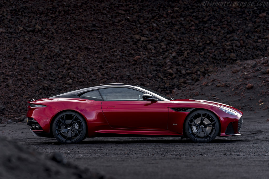 Aston Martin DBS Superleggera