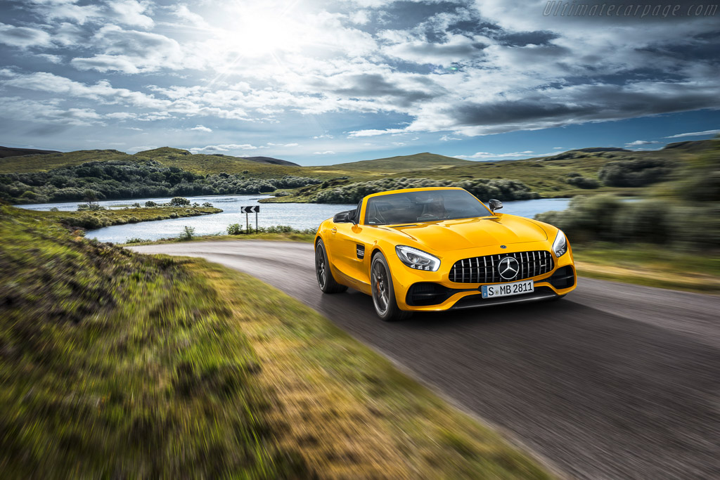 Mercedes-AMG GT S Roadster