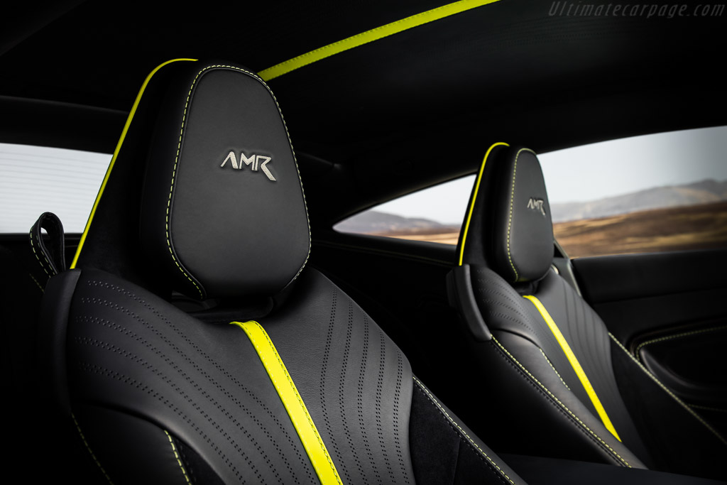 Aston Martin DB11 AMR