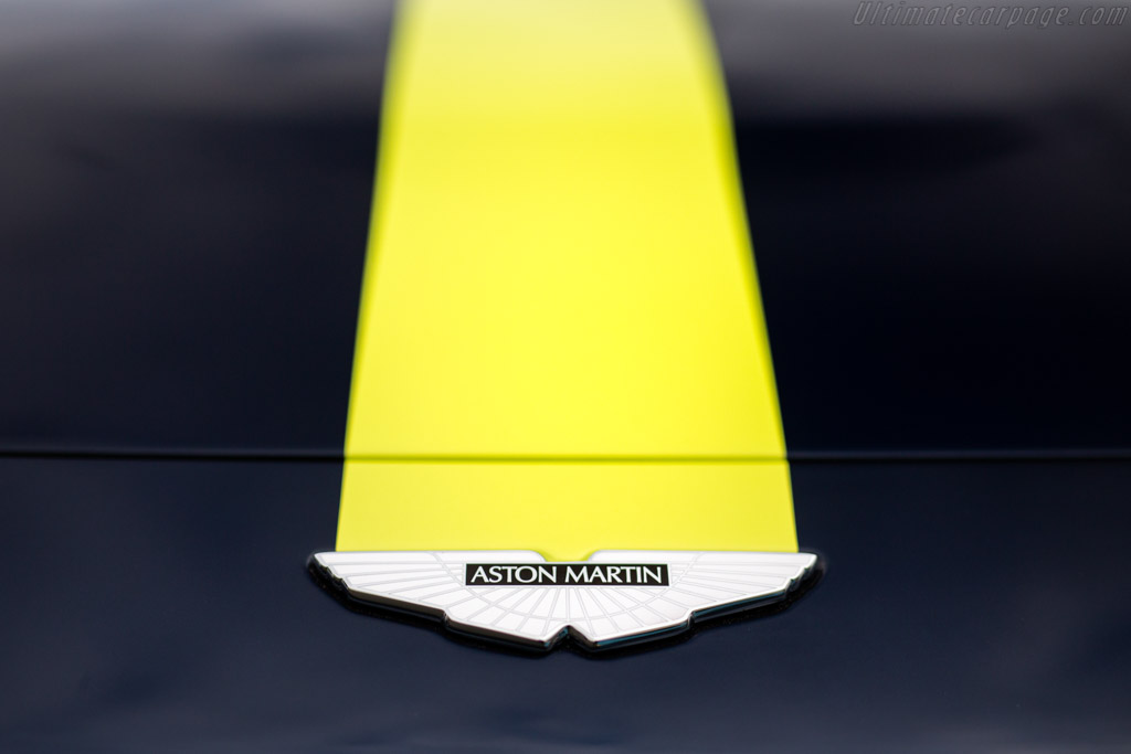 Aston Martin Vantage GT4