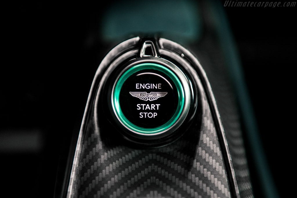 Aston Martin Valhalla