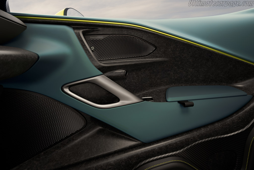 Aston Martin Valhalla