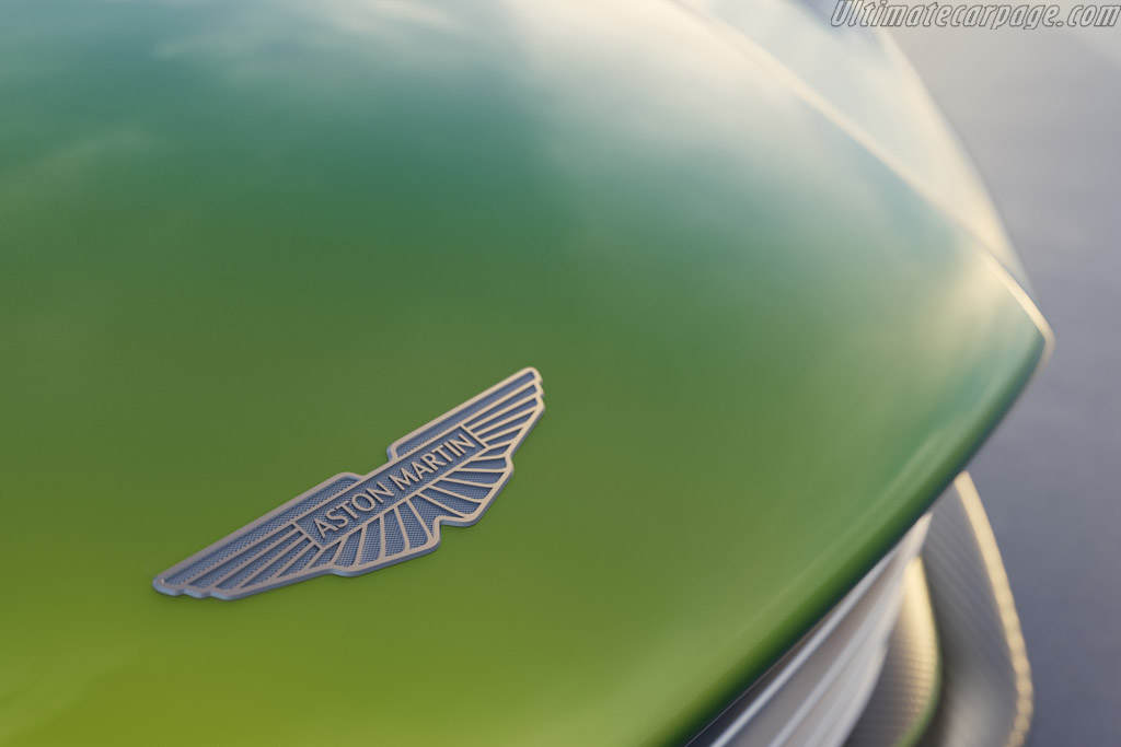 Aston Martin Valhalla