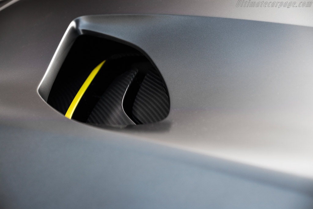 Infiniti Project Black S Prototype