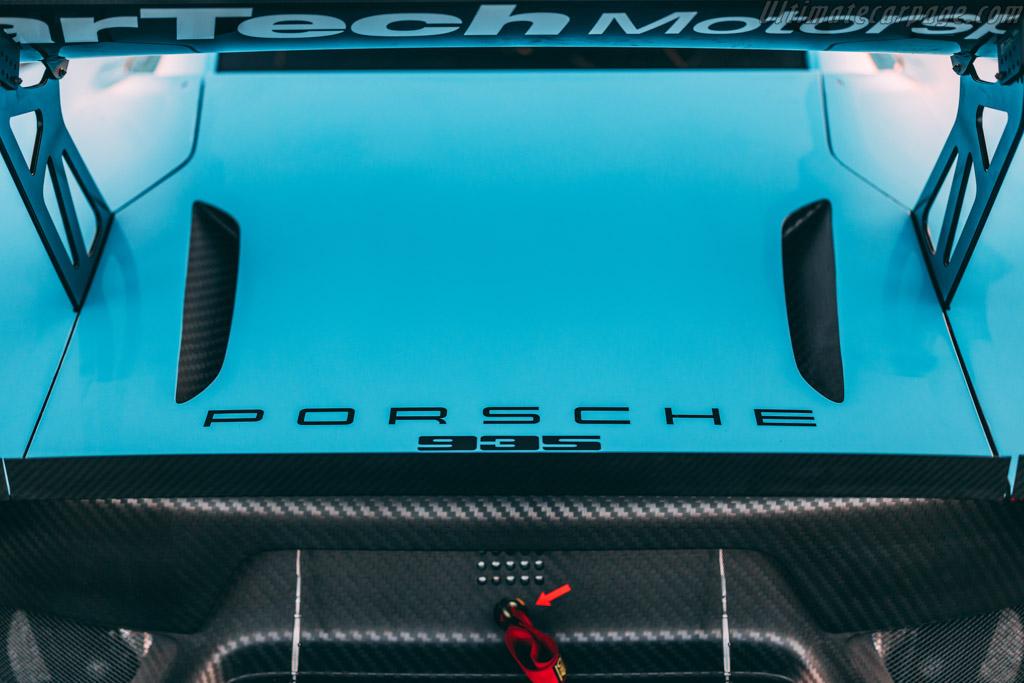 Porsche 935