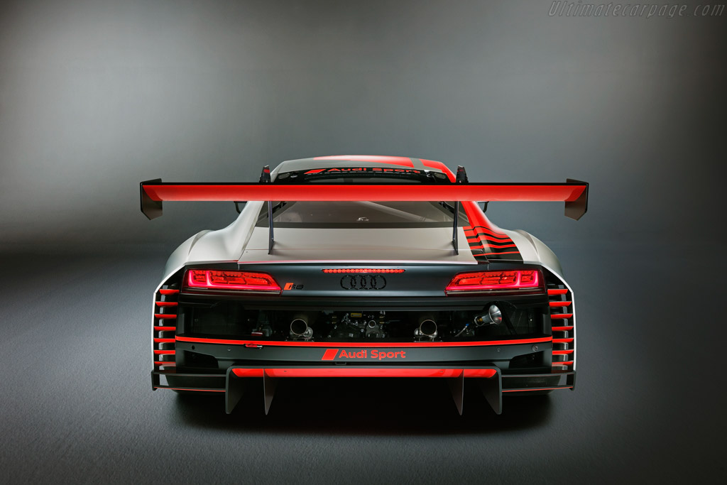Audi R8 LMS Evo