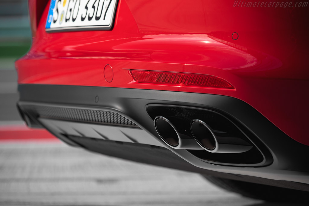Porsche Panamera GTS