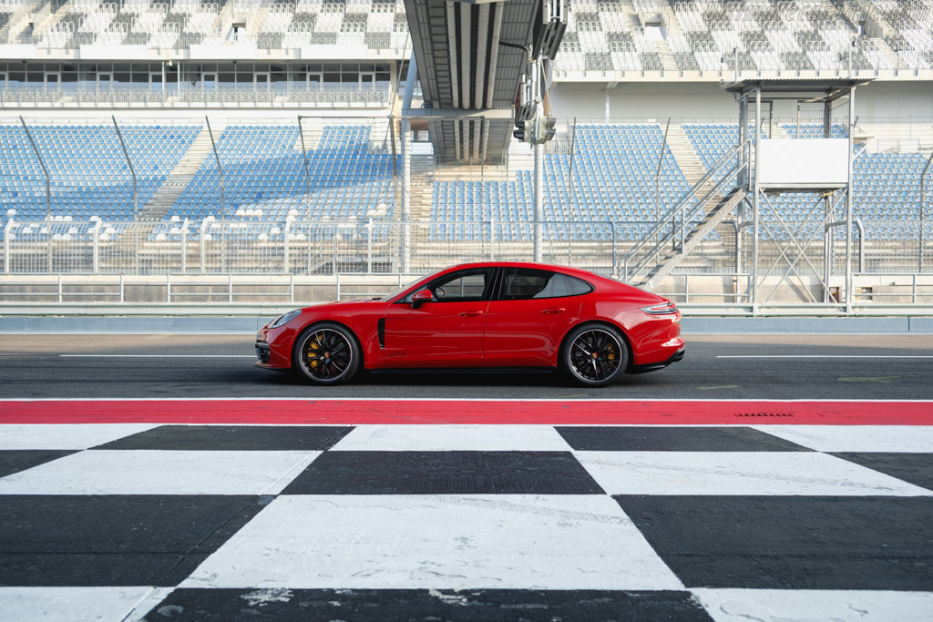 Porsche Panamera GTS