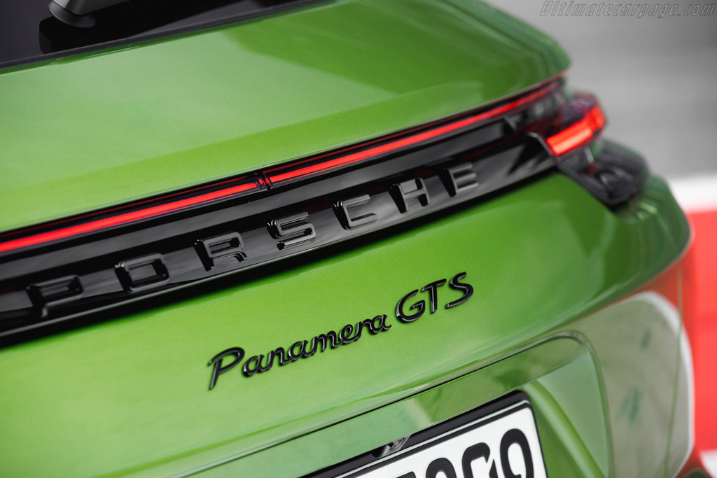 Porsche Panamera GTS Sport Turismo