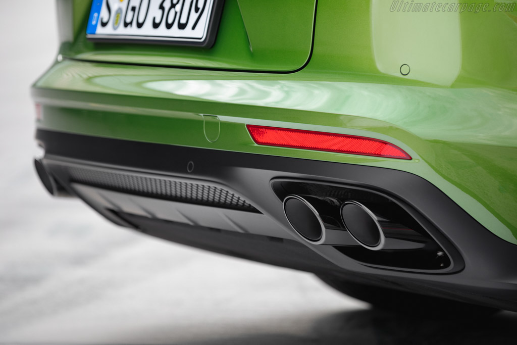Porsche Panamera GTS Sport Turismo