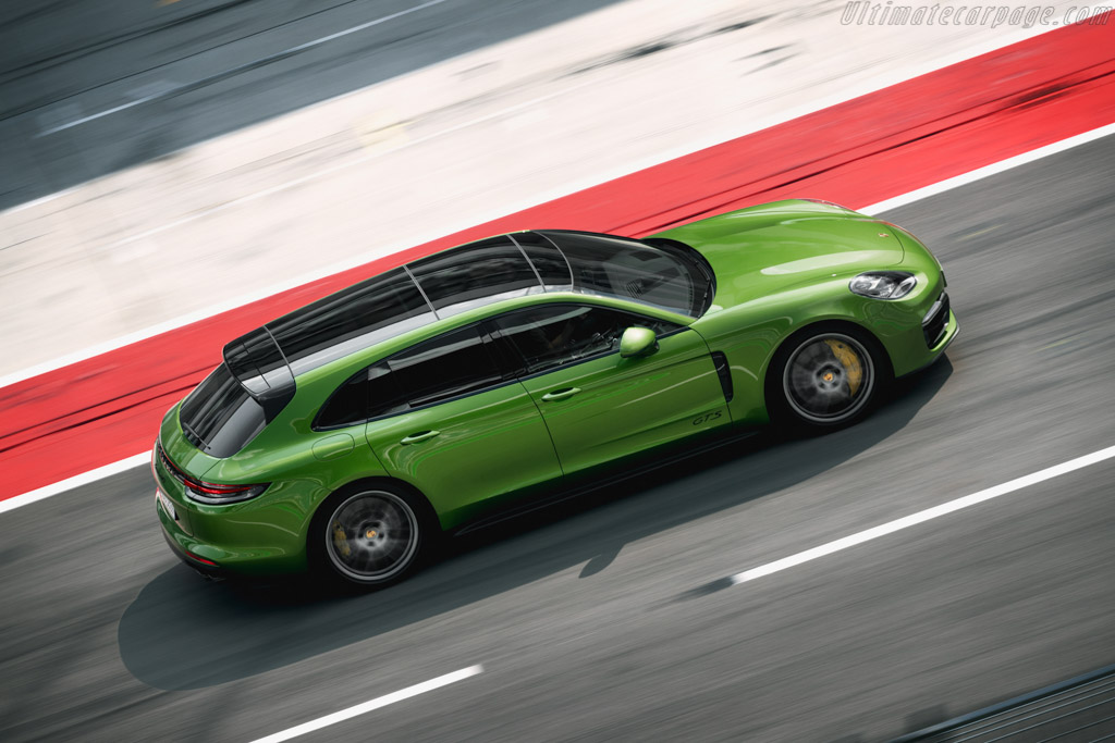 Porsche Panamera GTS Sport Turismo