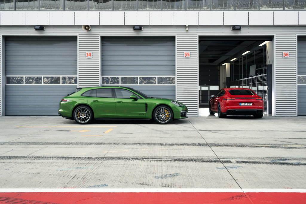 Porsche Panamera GTS Sport Turismo
