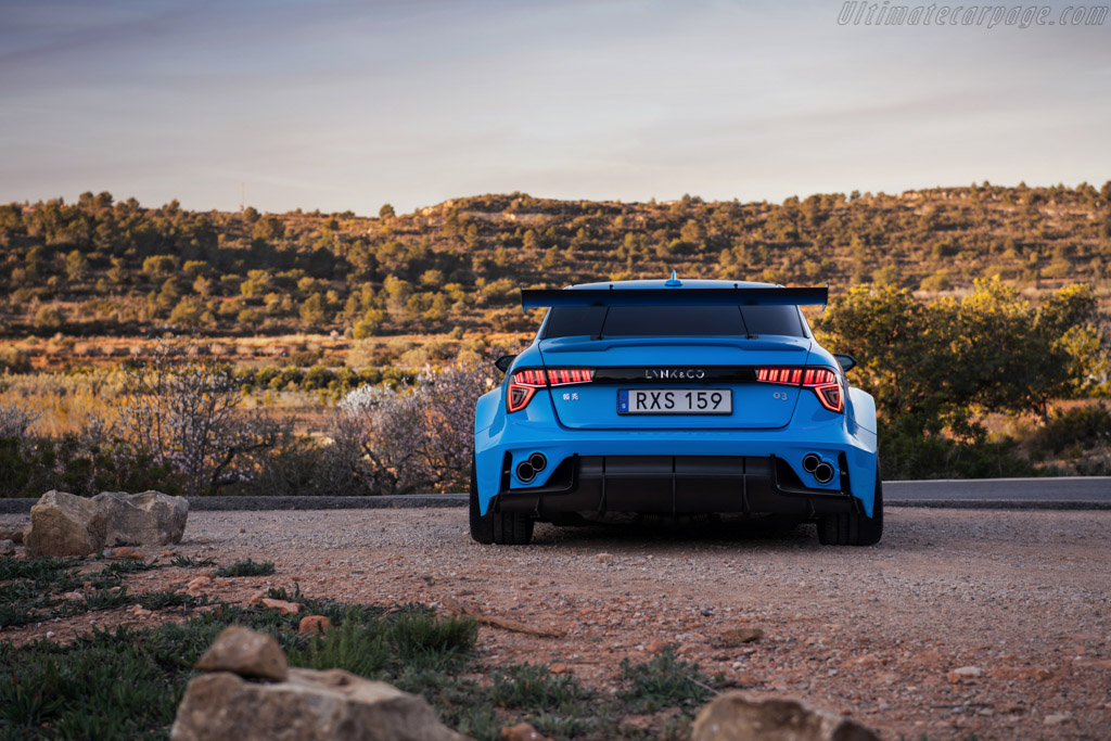 Lynk & Co 03 Cyan Concept