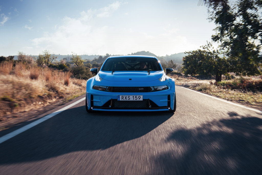 Lynk & Co 03 Cyan Concept