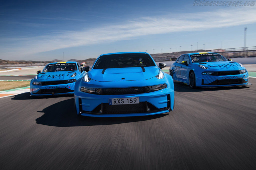 Lynk & Co 03 Cyan Concept