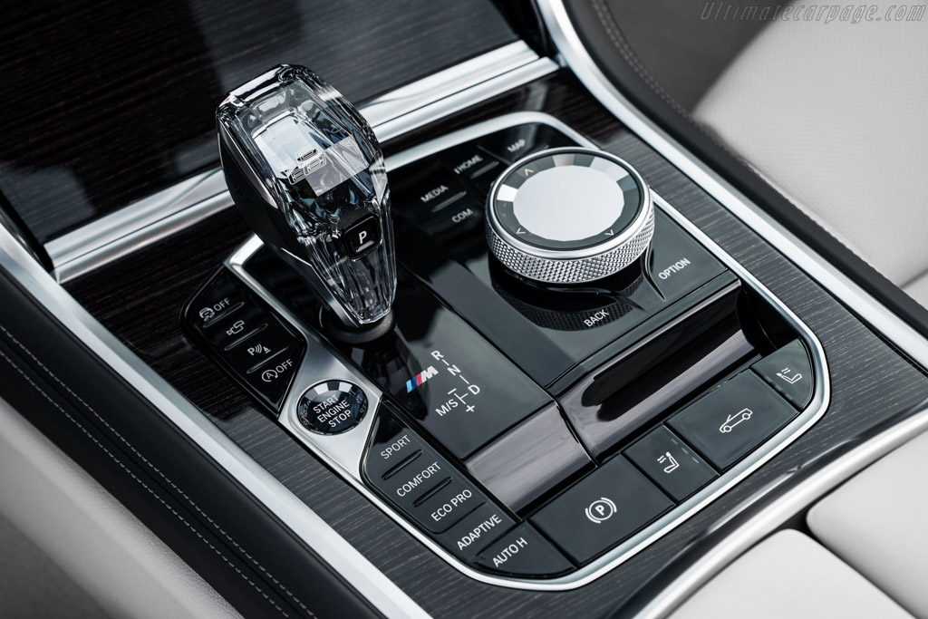 BMW M850i xDrive Cabriolet